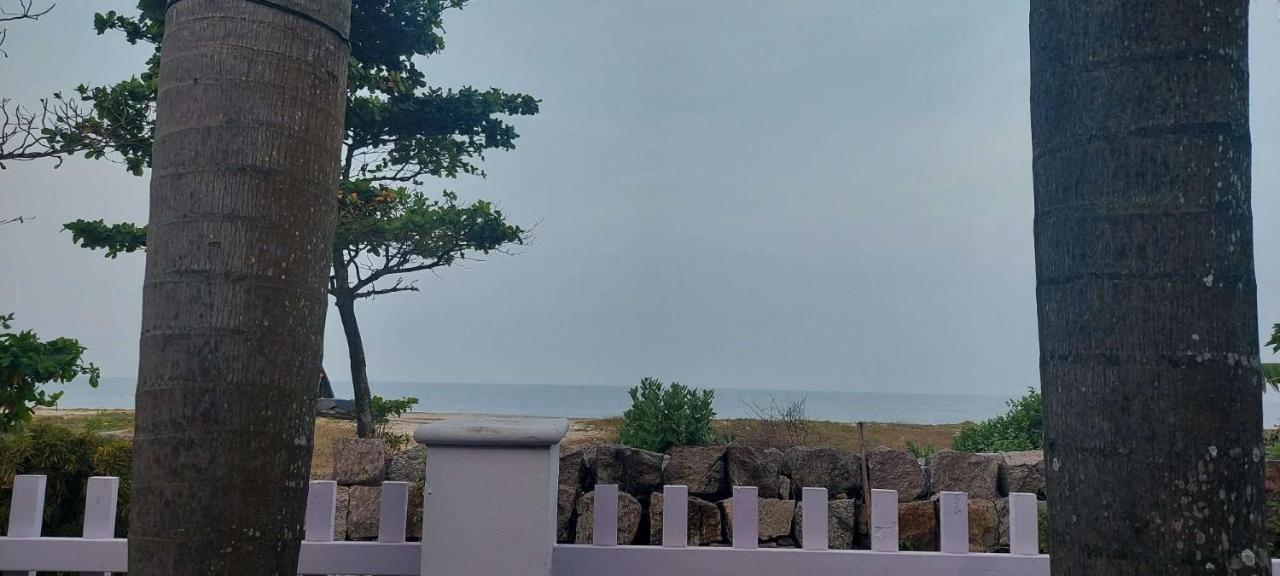 Happy Seas Beach Villa Alappuzha Esterno foto